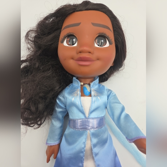 Disney Princess My Friend Moana Doll 14" Dressed In Frozen Clothes EUC - Picture 2 of 7